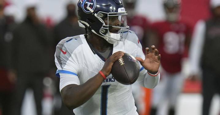 Ward solid in NFL preseason debut, leading one scoring drive in Titans' 29