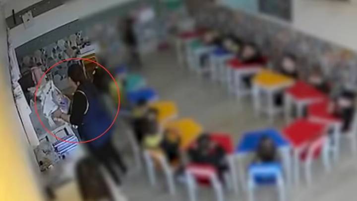 Profesora golpeó a niño de 4 años en colegio privado de Brasil y desata indignación; el menor perdió un diente