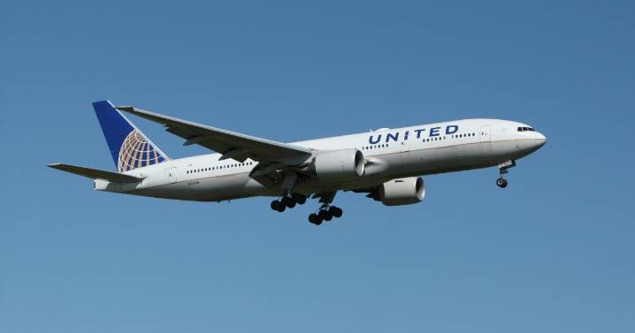 ¡Caos en Estados Unidos! United Airlines suspende vuelos en todo el país por esta razón