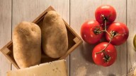 Historia. La hazaña evolutiva a la que le debemos las papas y por qué no existirían si no fuera por los tomates
