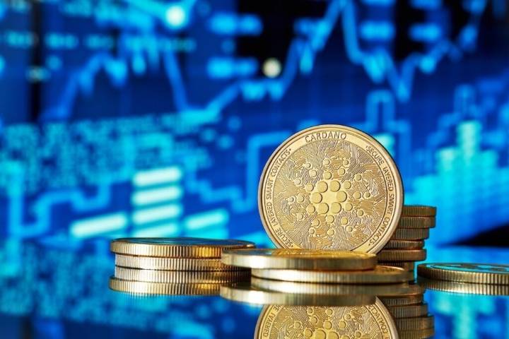 Cardano lidera subidas tras posible ETF de Grayscale y supera a Bitcoin