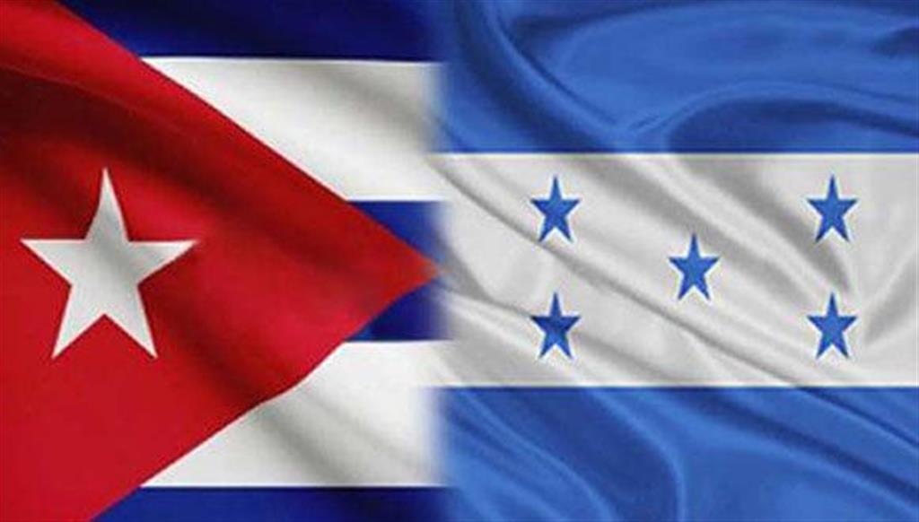 Otorgan becas a jóvenes de Honduras para estudiar en Cuba