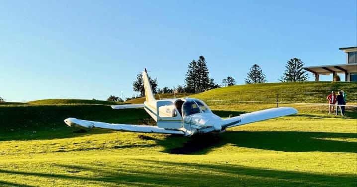 Avioneta aterriza de emergencia en campo de golf en Sídney, Australia