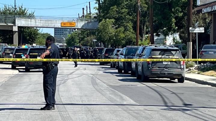 San Antonio man shot and killed by police after pointing gun at officers