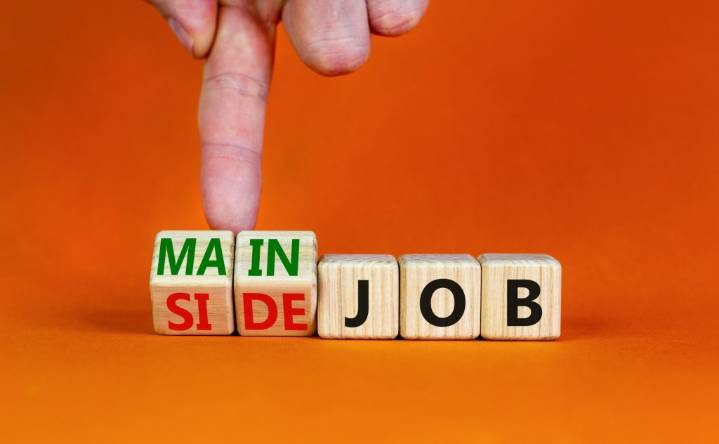 Flexible gigs for teachers, aides and clerks