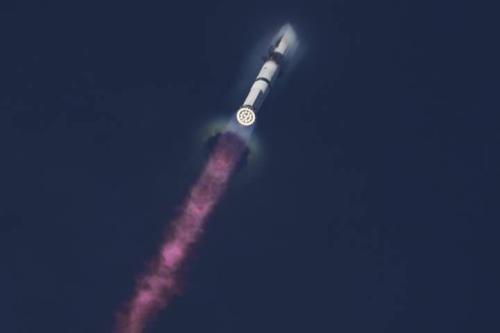 Latest launch of SpaceX’s Starship deploys 8 dummy satellites, then splashes down into Indian Ocean