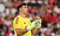 ¿Lo compra? La decisión final del Manchester United con Dibu Martínez