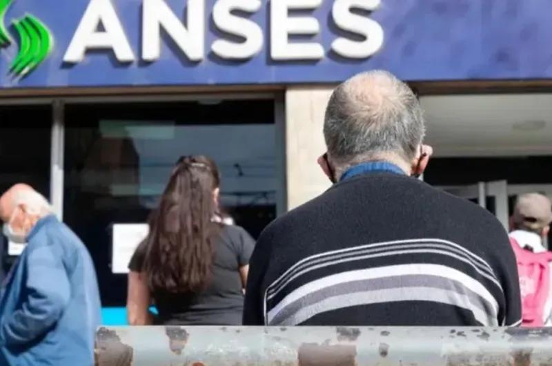 Grave: jubilados santiagueños, perjudicados en más de $8.000 millones por una medida de Milei