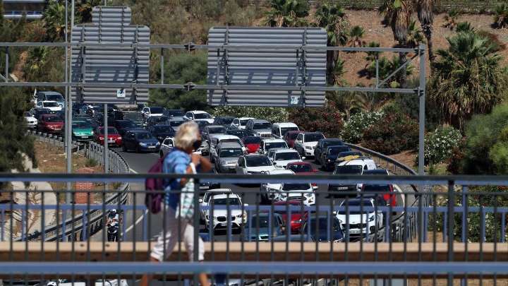Atasco de unos cinco kilómetros tras un accidente en la A
