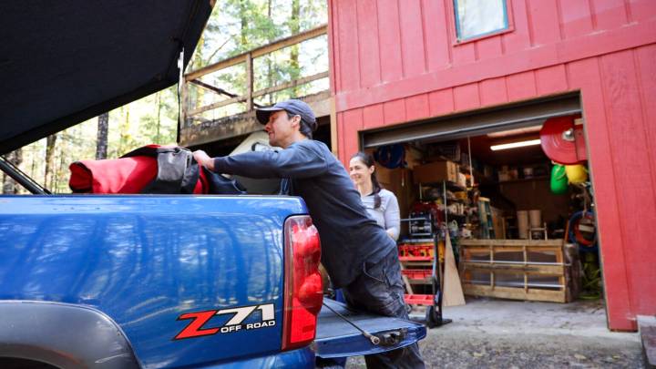 While some evacuate, others hunker down ahead of Juneau’s glacial outburst flood