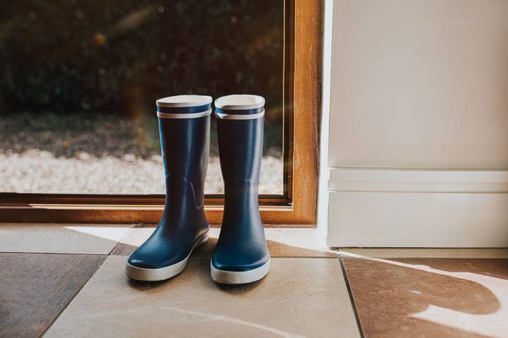 5 Things Guests Instantly Notice About Your Entryway