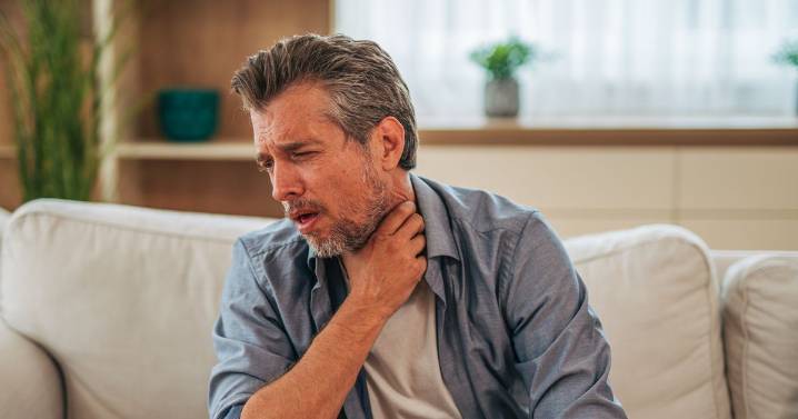Oncologist warns common three-week symptom could indicate cancer