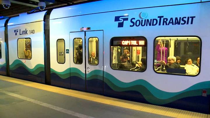Beacon Hill Station closed due to mechanical issue
