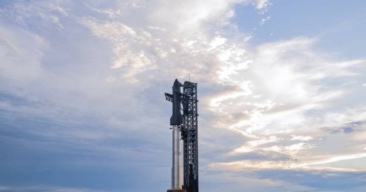 SpaceX aims to test launch its megarocket Monday night