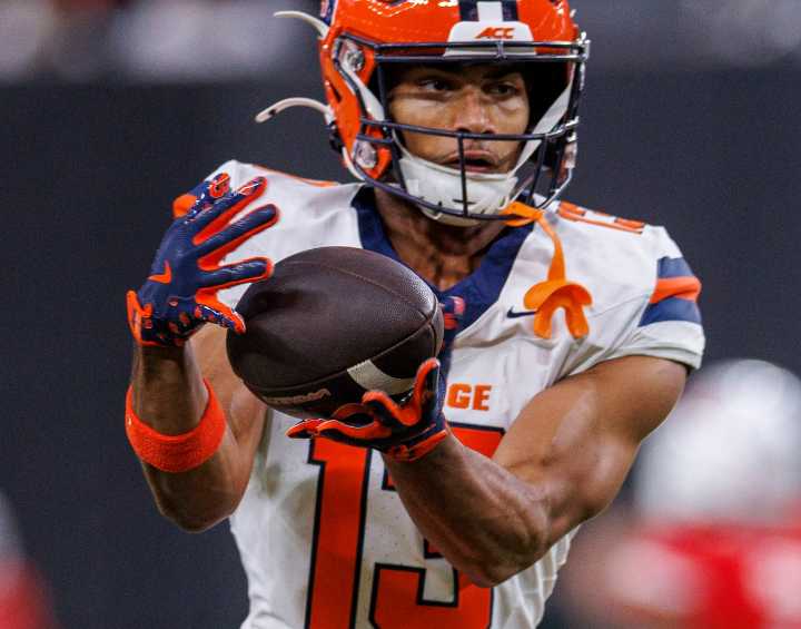 Why has SU football’s promising TE been sidelined early in camp?