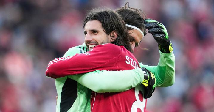 Liverpool defeats Arsenal 1-0 on a stunning free kick late in the game