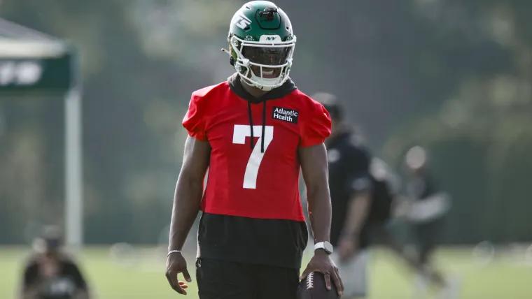 Another up-and-down practice spells trouble for Justin Fields