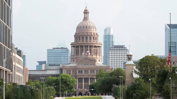 When was the last time Texas lawmakers fled the state to halt legislation?
