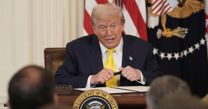 Politics today: Court tosses judge's contempt finding against Trump administration