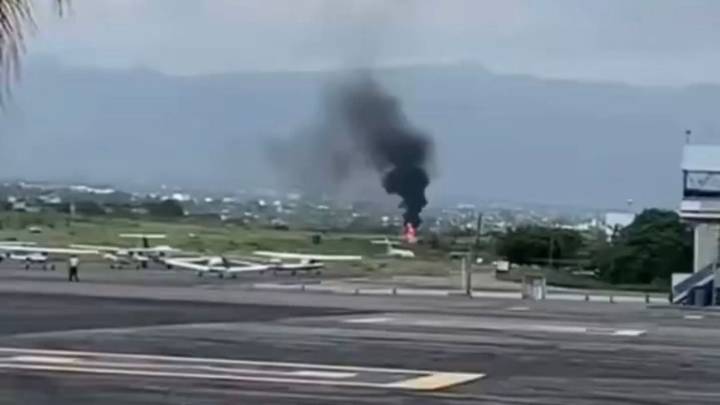 Accidente de avioneta en Cuernavaca deja heridos con quemaduras
