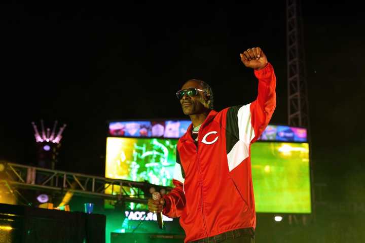 Snoop Dogg Rants and Whines: The Movies are Too Gay!