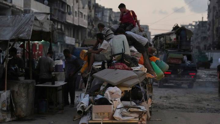 Israel intensifica sus ataques contra Ciudad de Gaza y 10 personas más mueren de inanición