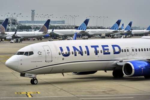 More than 1,000 United Airlines flights delayed in the US due to technology proble