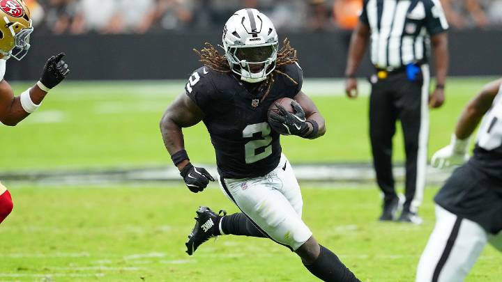 Raiders’ Ashton Jeanty staying in his own ‘bubble’ amid sky