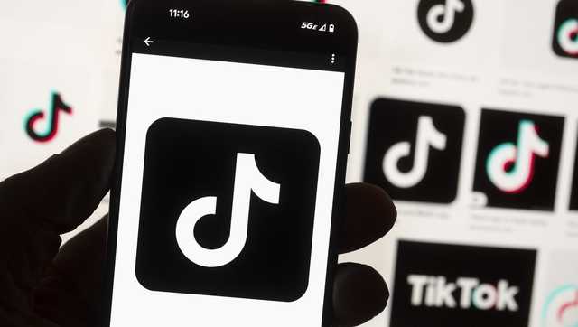 Trump says he'll keep extending TikTok shutdown deadline