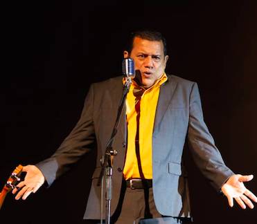Emilio Lovera llega a Bogotá con su show más personal y versátil