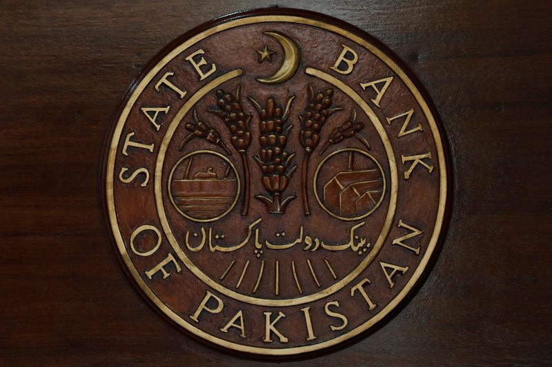 Moody's upgrades Pakistan's credit rating to 'Caa1', finance minister hopes for rate cut