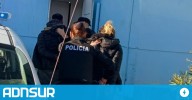 22:47 Detuvieron a tres delincuentes por patearle la cabeza y tirarle piedras a un vendedor en el barrio Juan XXIII