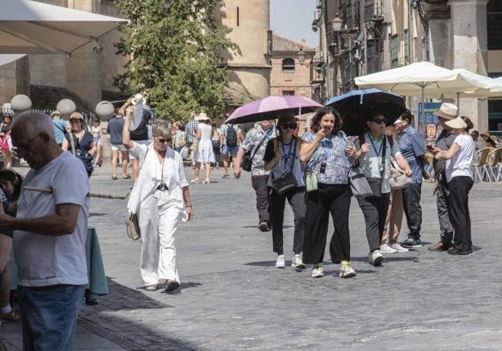 AEMET mantiene el aviso por ola de calor hasta el jueves 14