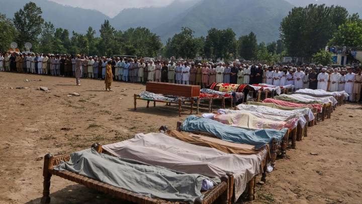 Inundaciones en Pakistán dejan al menos 220 muertos; advierten más lluvias