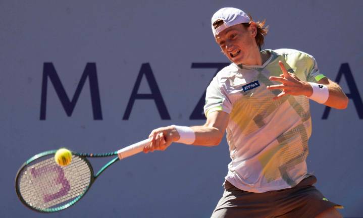 Who Is Ben Shelton’s R1 Opponent at the US Open? All You Need to Know About Ignacio Buse Ignacio Buse is a 21-year-old rising star in tennis who achieved a career-high ranking of No.133 this year. Riv