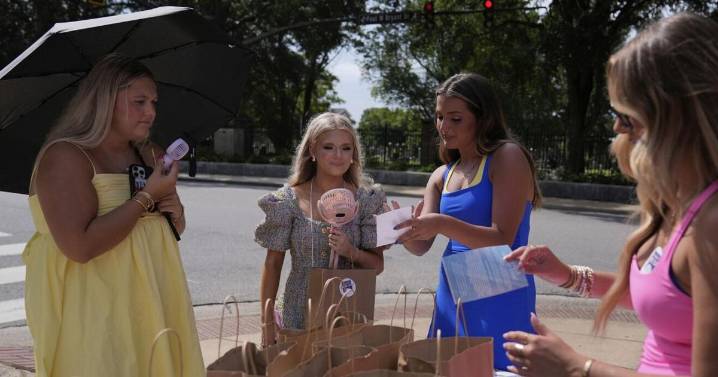 RushTok backlash: Why sororities aren't letting prospects post