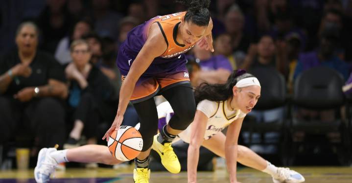 Sparks struggle defensively in loss to Mercury