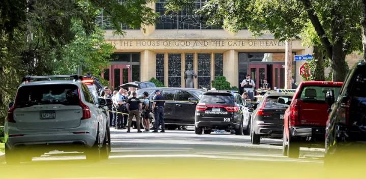 Tiroteo en escuela católica de Minneapolis deja al menos 2 fallecidos