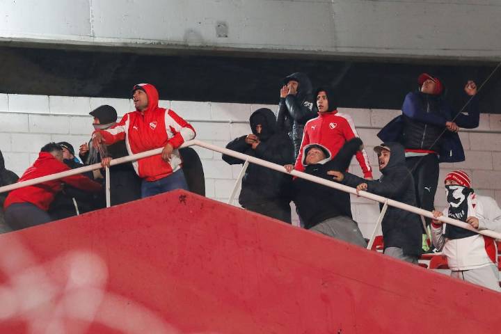 “Imágenes trágicas”: Prensa española reacciona incrédula ante incidentes entre Independiente y la U