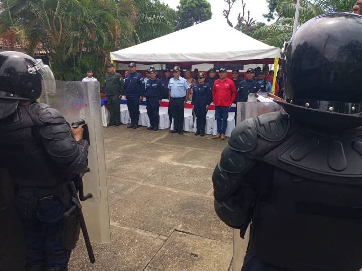 Polimonagas celebra 53 años de la Unidad de control de manifestaciones