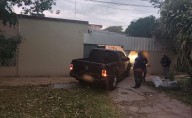 Perdió el control del vehículo y fue a dar contra una casa