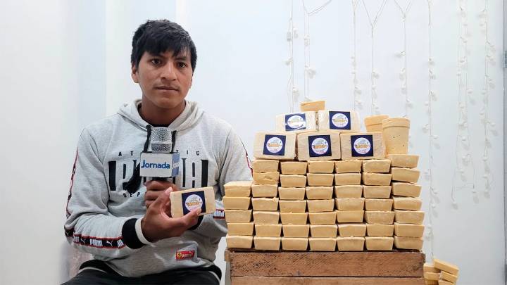 Emprendedor ayacuchano impulsa jabones artesanales con aceite reciclado