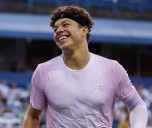 Ben Shelton Reacts After Ball Kids Follow ‘Dangerous’ Canadian Open Rule: “Most Ridiculous Thing” Canadian Open winner Ben Shelton expresses gratitude towards the ball kids in Toronto for bearing with