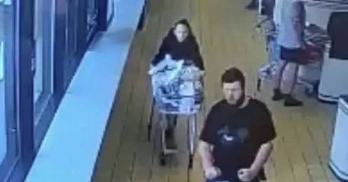 Man seen 'attacking kids at Aldi' as cops launch manhunt