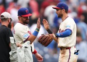 Deadspin | MLB roundup: Phillies get 20 hits, complete sweep of M's