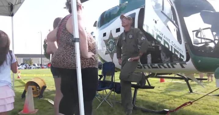 Spokane Valley hosts first-ever 'Cops and Kids Car Show'