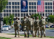 Tropas en Washington y destituciones en la Reserva Federal: Trump abraza la deriva autoritaria en Estados Unidos