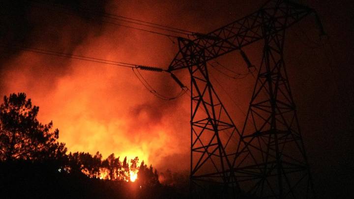 Galicia supera las 88.000 hectáreas quemadas con tres nuevos incendios en Lugo y Pontevedra