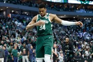 Bucks Receive Troubling Giannis Forecast From NBA Insiders
