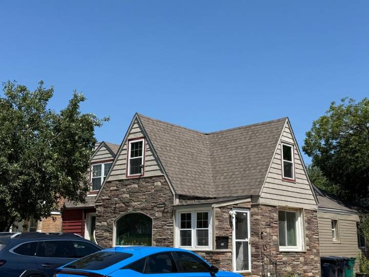 Roofing company speaks out after being accused of not starting work